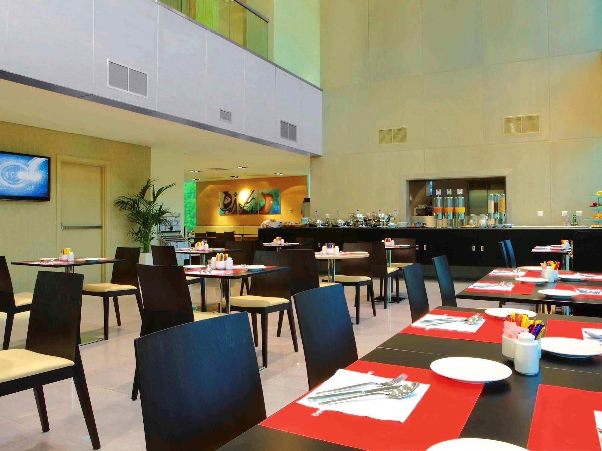 Hotel Ibis Sharq Kuwait City Exterior foto